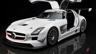 Mercedes SLS AMG GT3: Luxury Sports Car Transforms Into Bare-Bones Racer